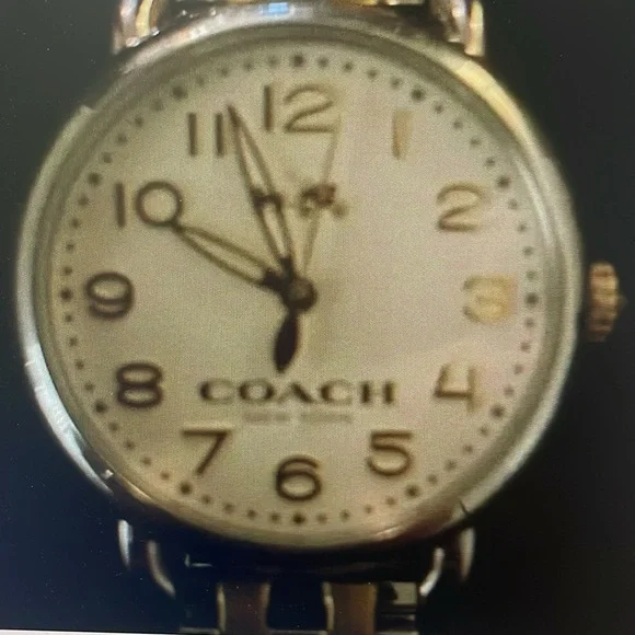 Coach Delaney two tone watch🌸 - Picture 3 of 4